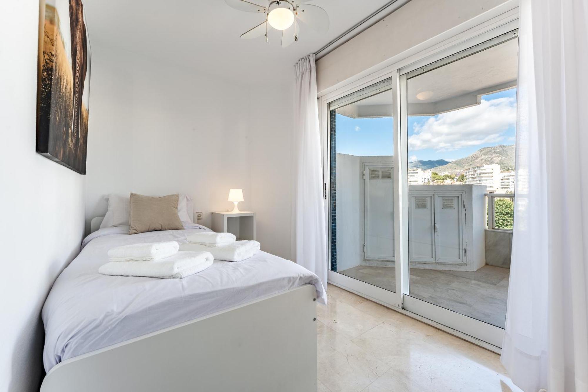 토레몰리노스 Tropico Carihuela View & Parking 아파트 외부 사진